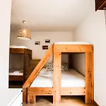 Latas Surf Inn Loredo
