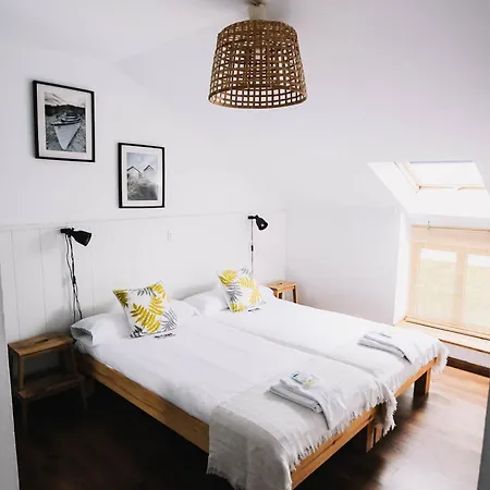 Herberg Latas Surf 3*