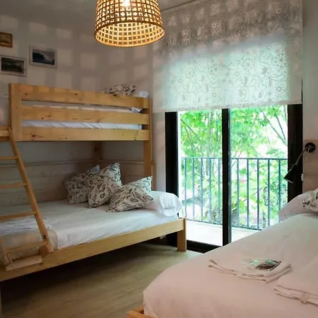 Latas Surf Inn