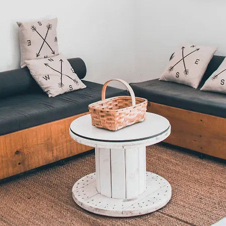 Latas Surf Inn Loredo